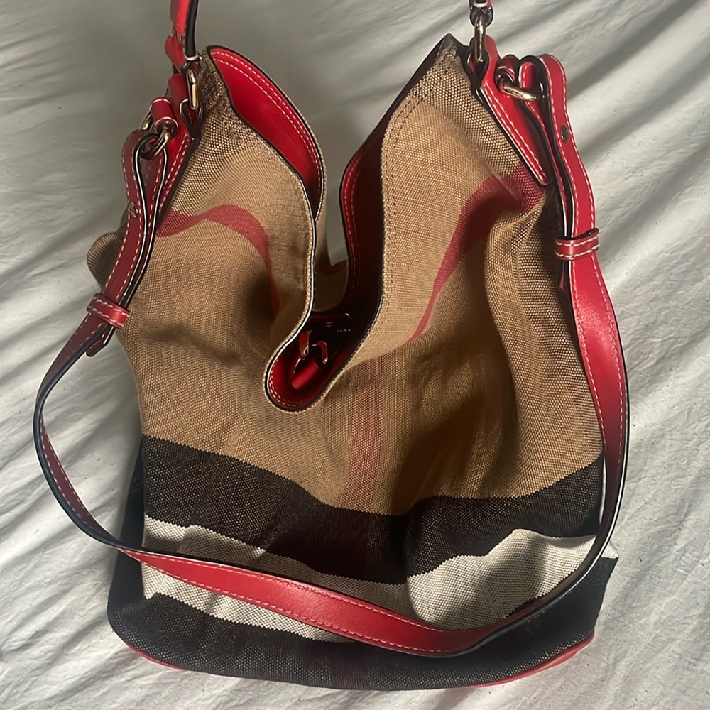 Burrberry bag. Used